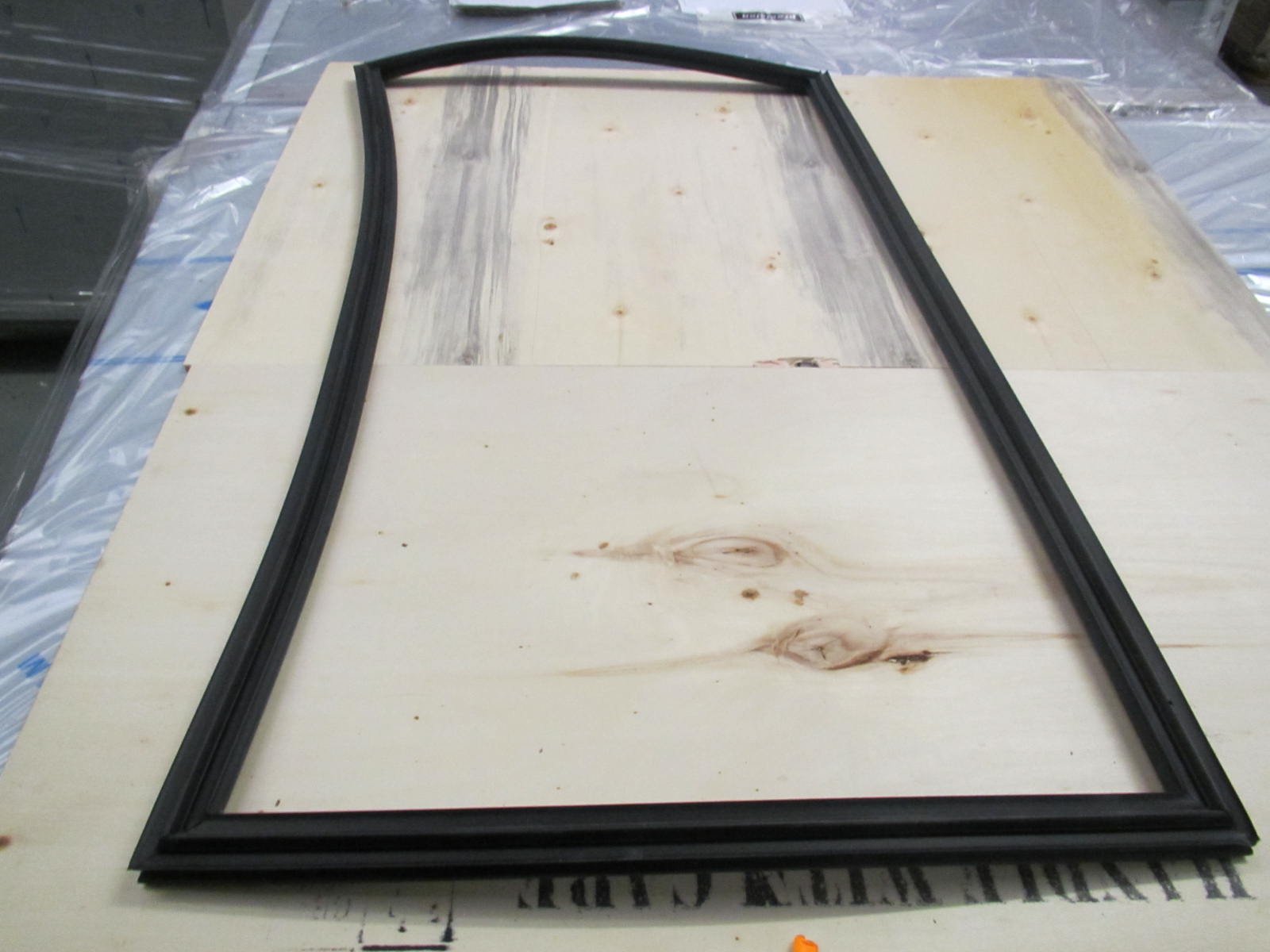 BBS220 / BBS320 / BBS420 DOOR GASKET 781 X 436 CENTRE TO CENTRE - 2004 - 2014
