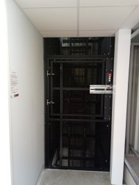 Hand-loaded mezzanine goods lift thumbnail 3