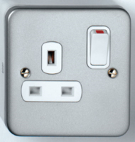 SURFACE 13A 1GANG SW/SKT METAL