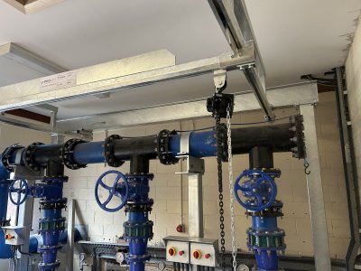 Steel Rail System Installation for Pump Maintenance in a Water Plant