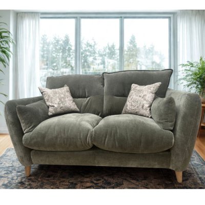 Bective Small Settee 1