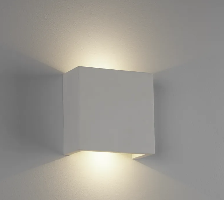 Searchlight Mirabeau Paintable White Wall Light