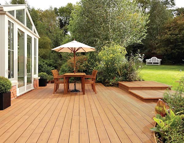 Ronseal Ultimate Protection Deck Stain Country Oak Colour Lifestyle