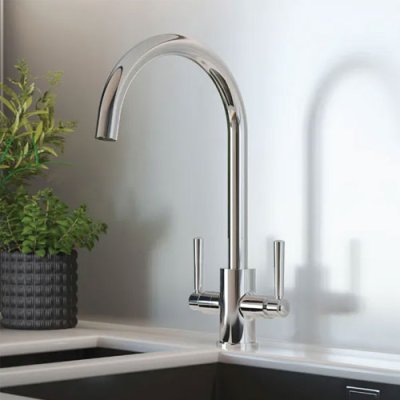 Noa Kitchen Tap - Chrome