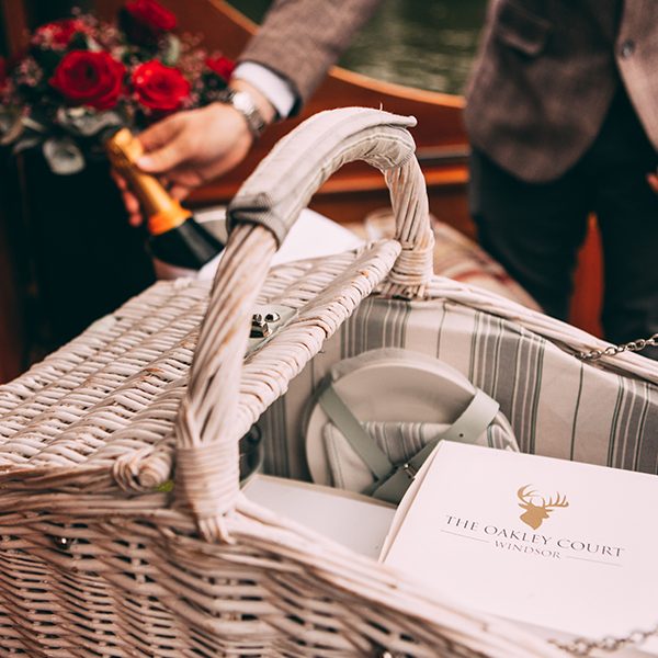 Oakley Court Hamper