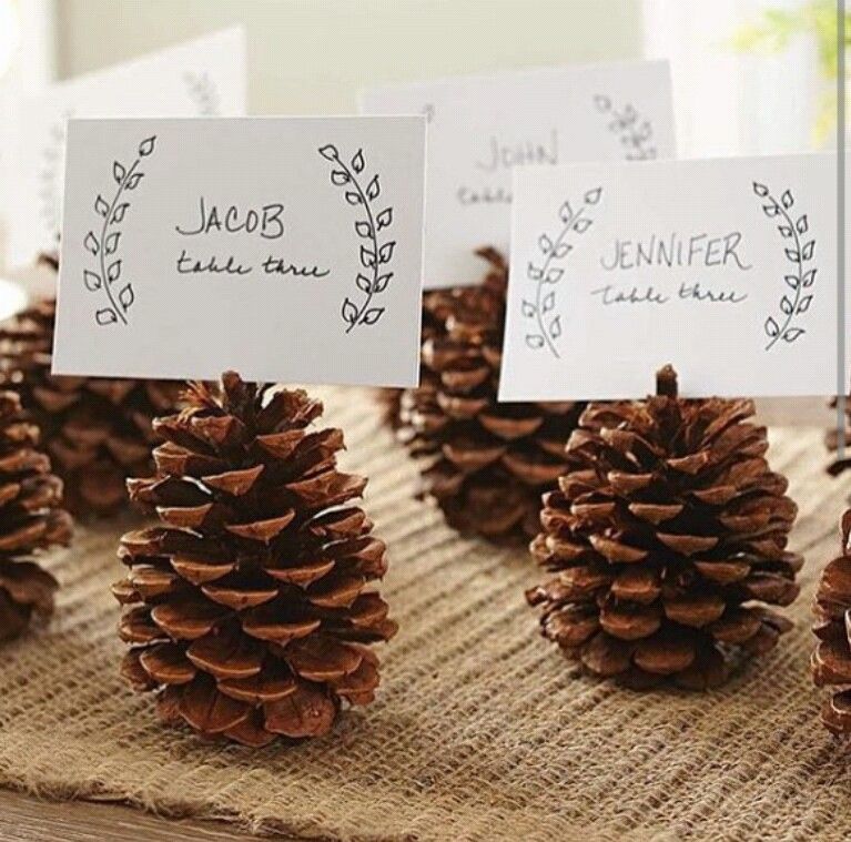 Porte prénom pomme de pin