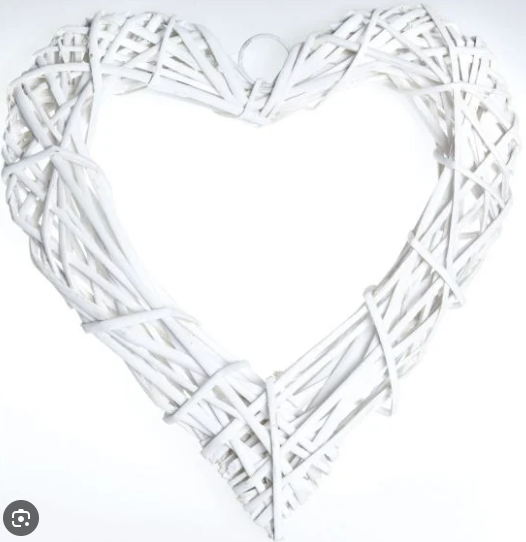 Coeur en rotin blanc