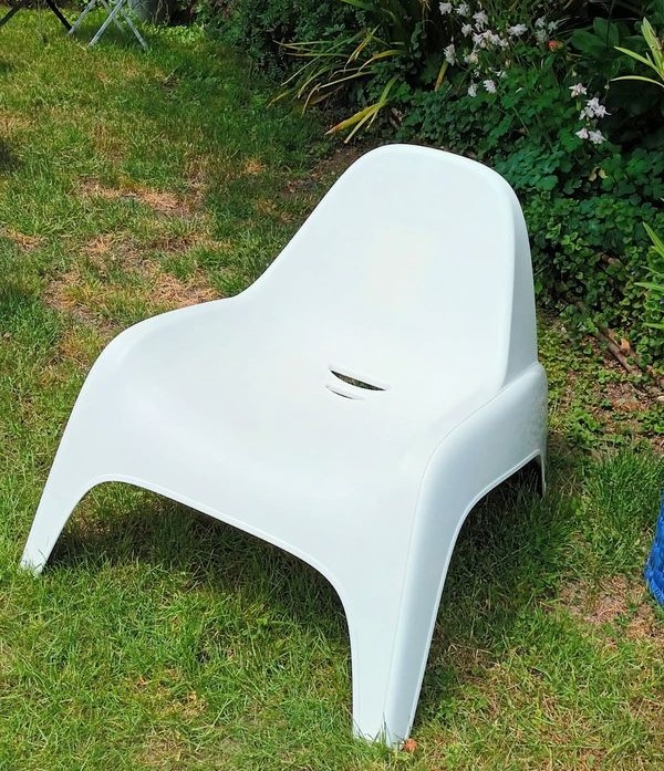 Fauteuil extérieur blanc relax