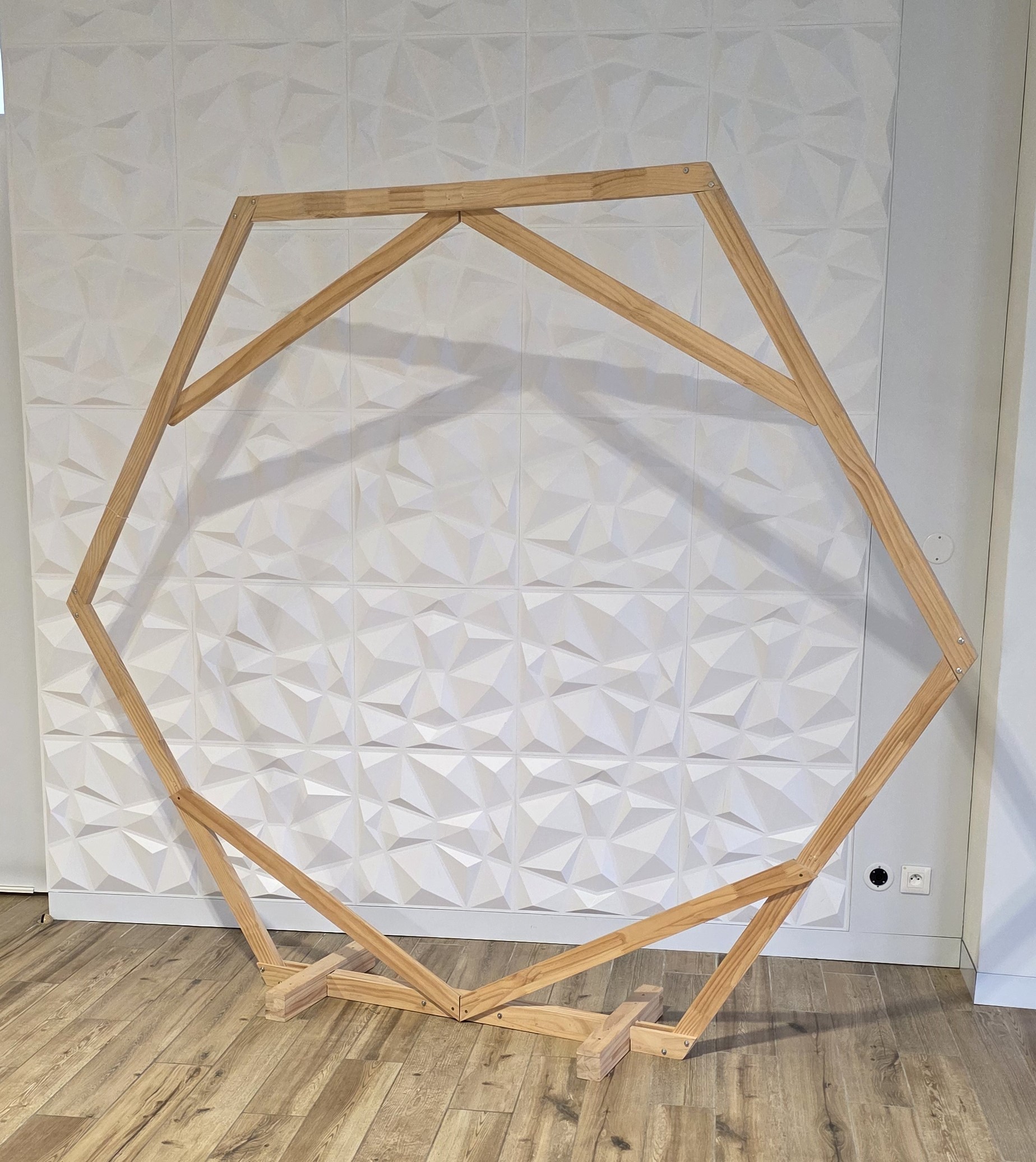 Arche hexagonale bois