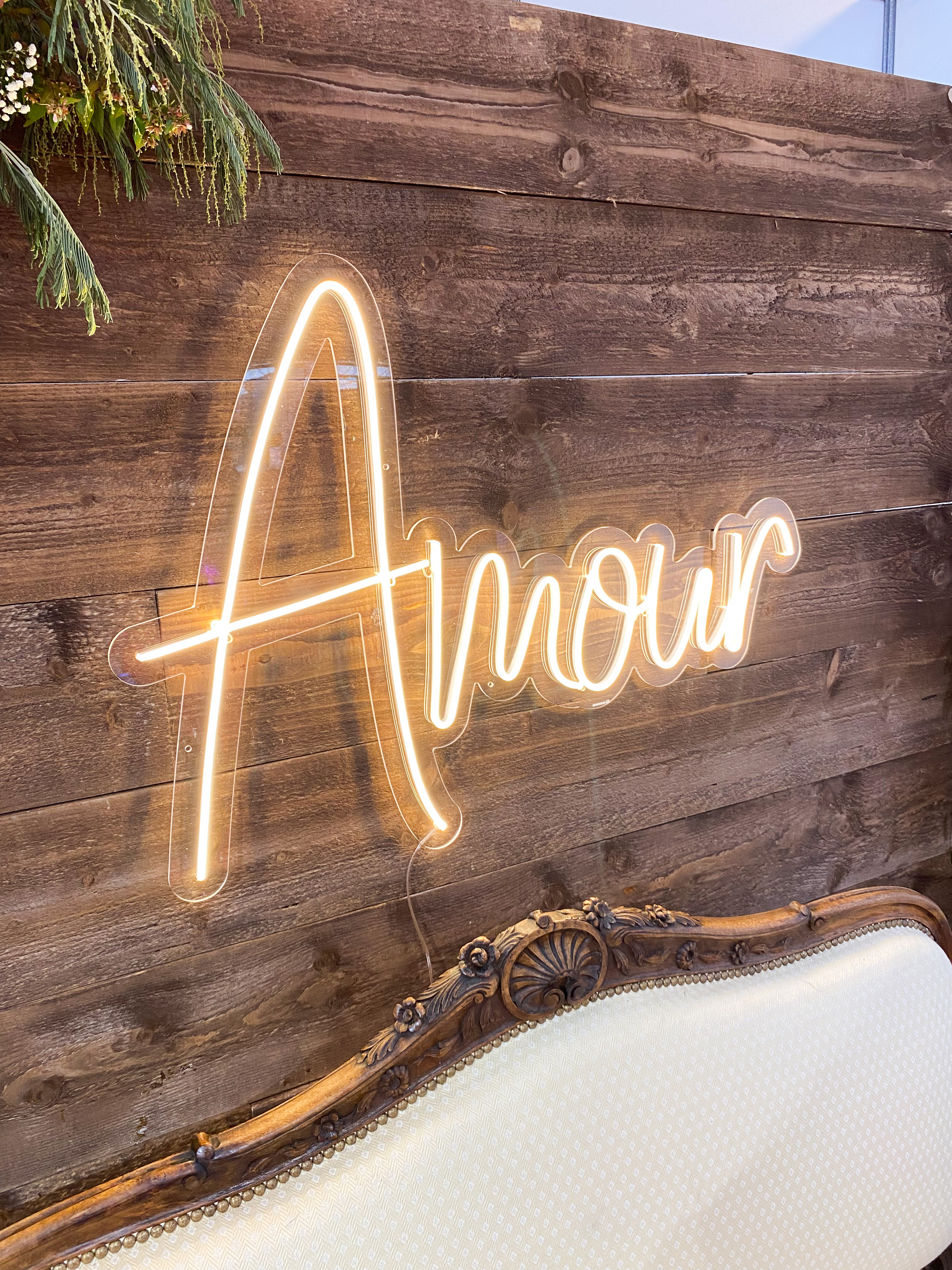 Néon Amour
