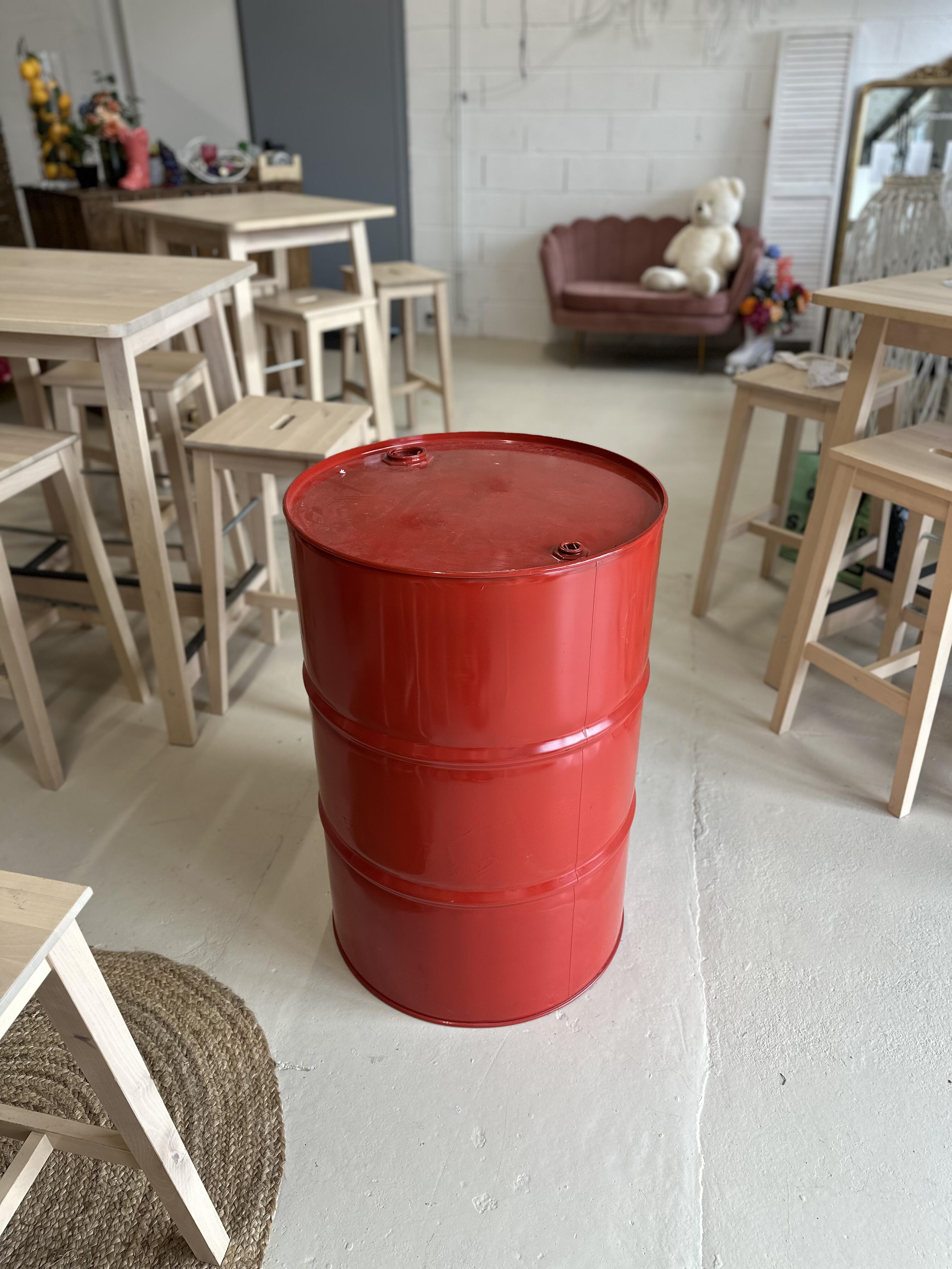 Grand tonneau décoratif