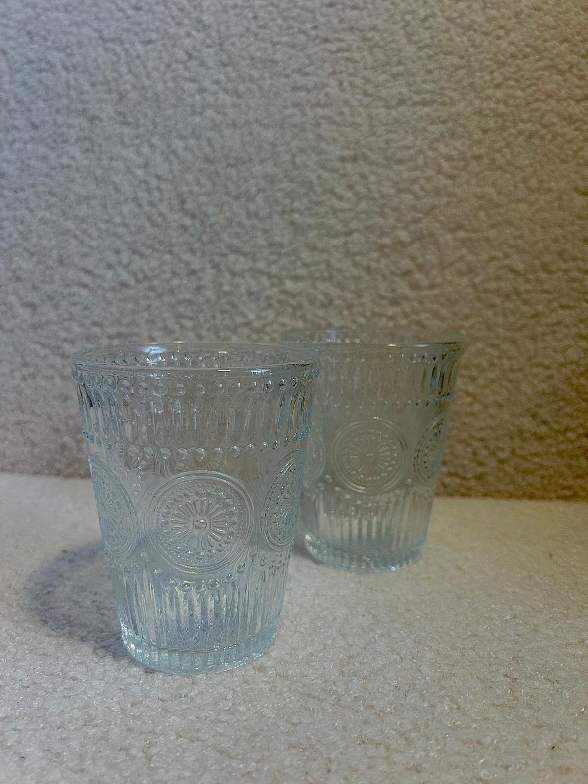 Verre à eau transparent