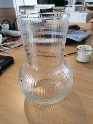 Vase dentelé - 131