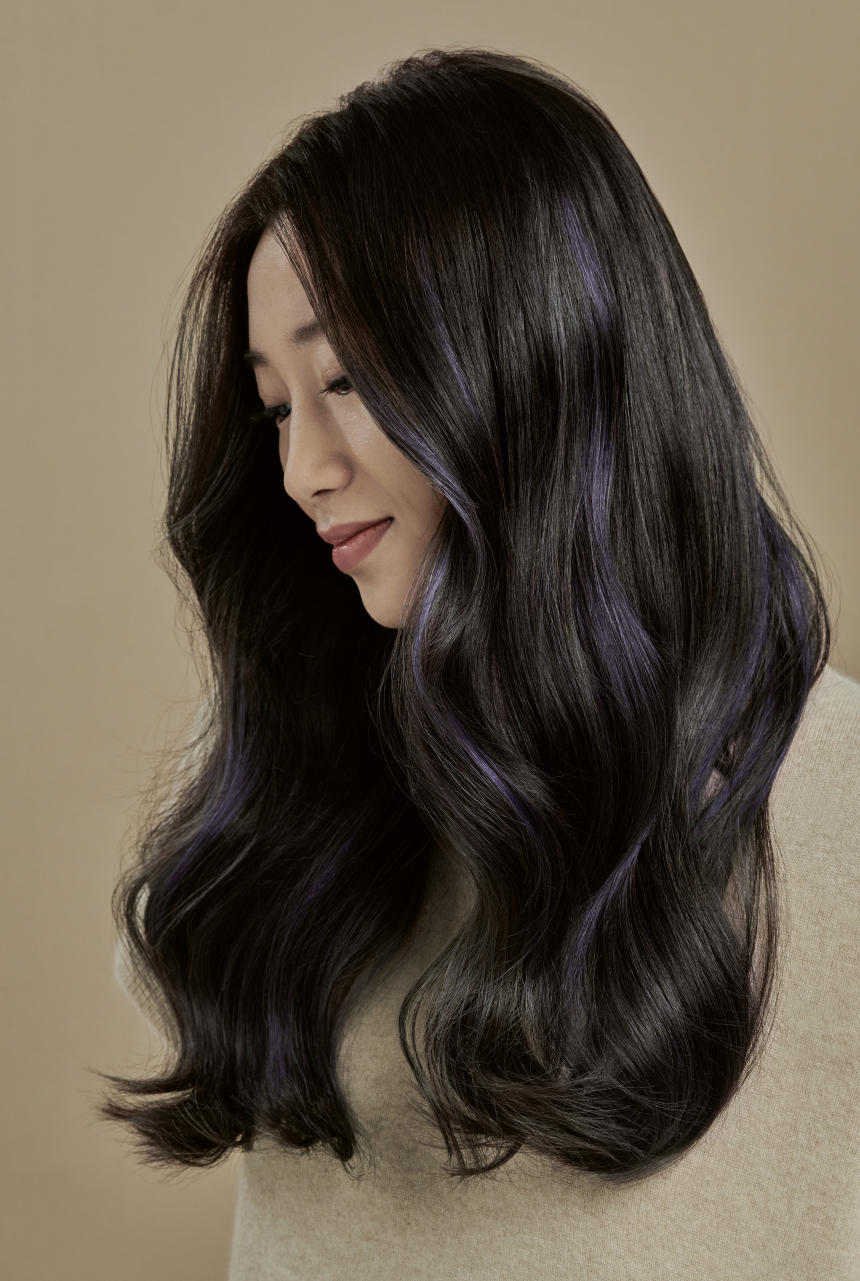 Signature Naturals KP Benefit ModelwithPack 1.jpg