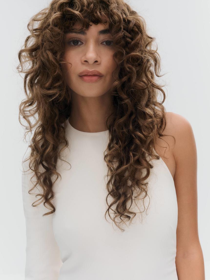 WP_PURE-PERFECTION_PP_KV_Single_Brunette_RGB.png