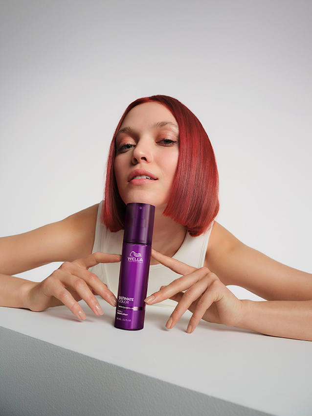 WP_CARE_UC_shine spray_MODEL.jpg