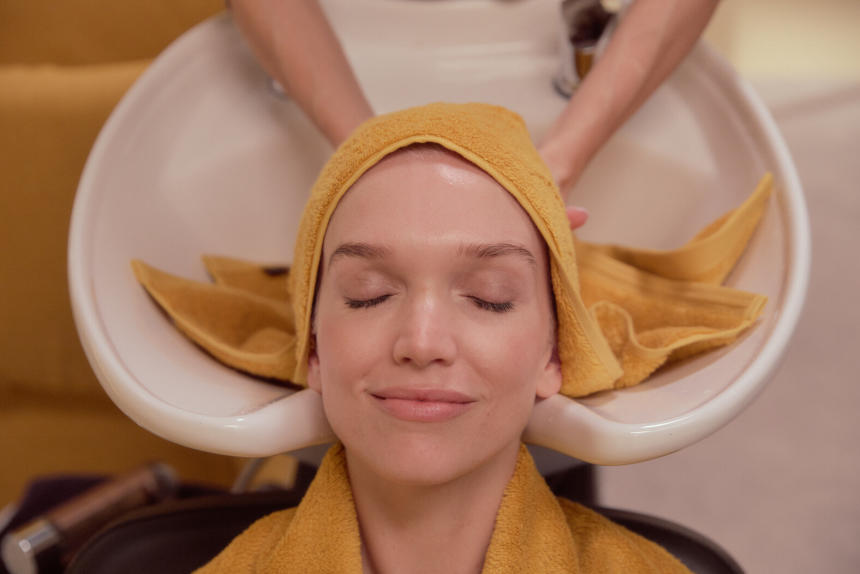 LuxeOil_FY25_SBS_11_RGB_JPG_2024 (3).jpg