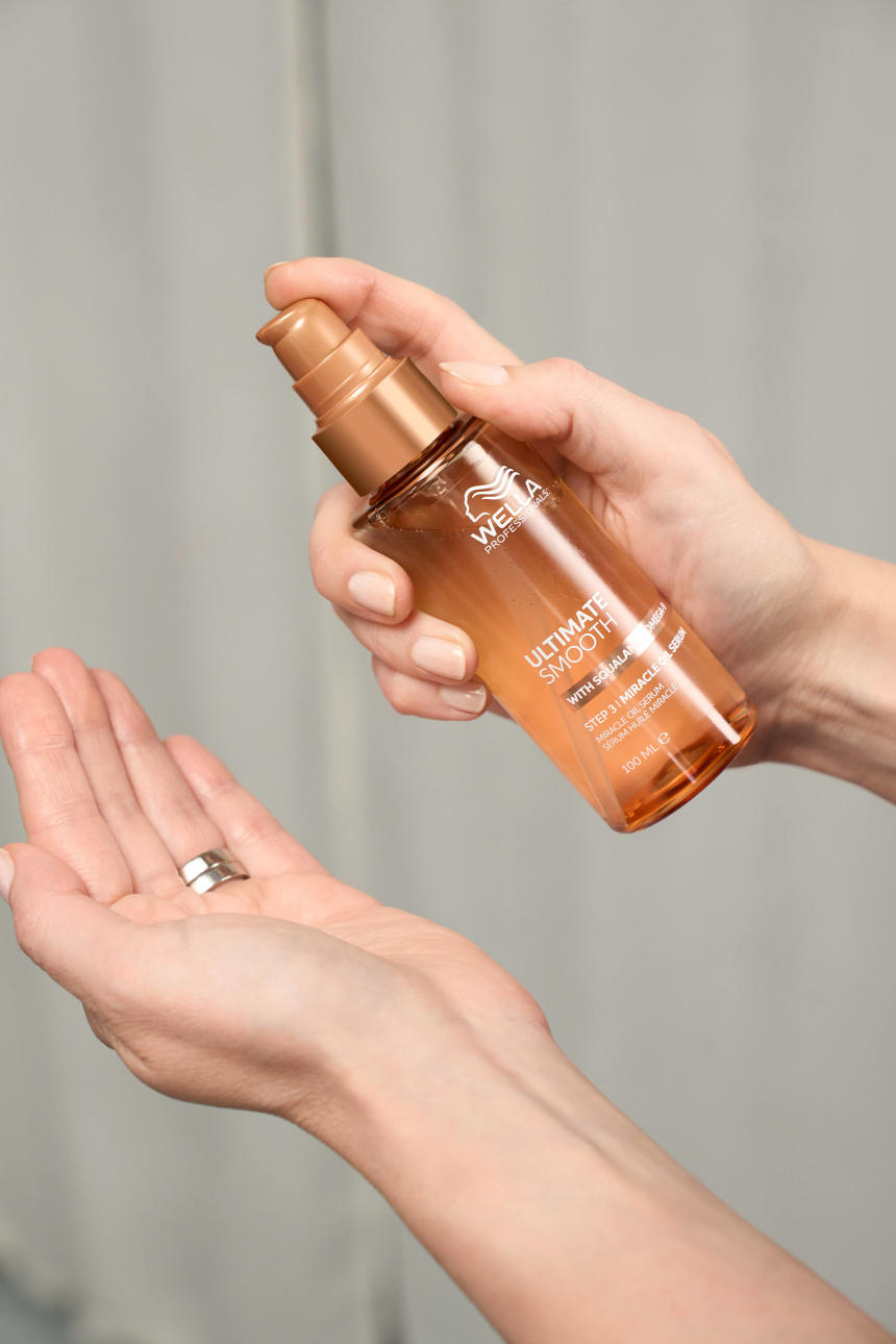 WP_CARE_ULTIMATE SMOOTH MIRACLE-OIL-SERUM PRODUCT 