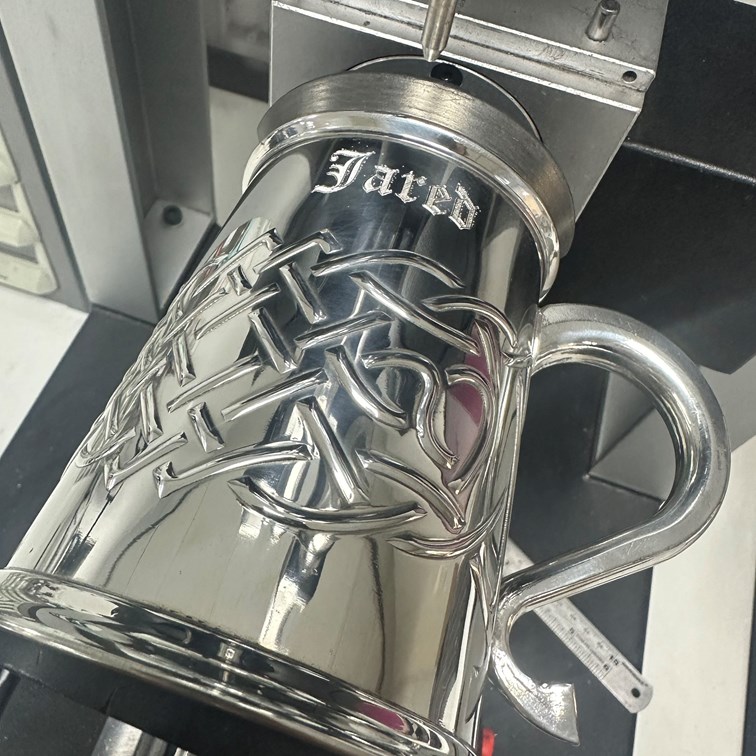Islay Celtic Embossed One Pint Pewter Tankard Islay Celtic Embossed One Pint Pewter Tankard