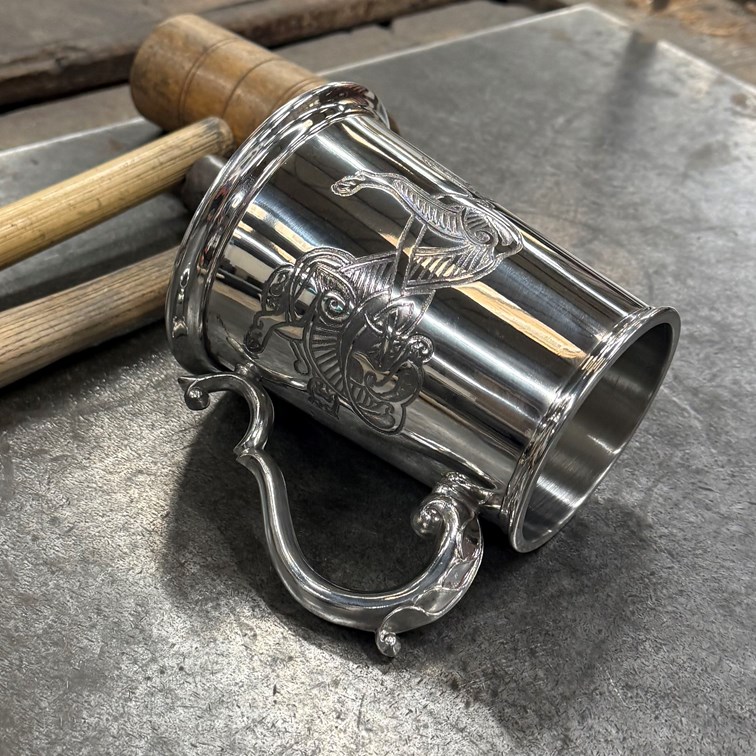 Celtic Lion One Pint Pewter Tankard Celtic Lion One Pint Pewter Tankard