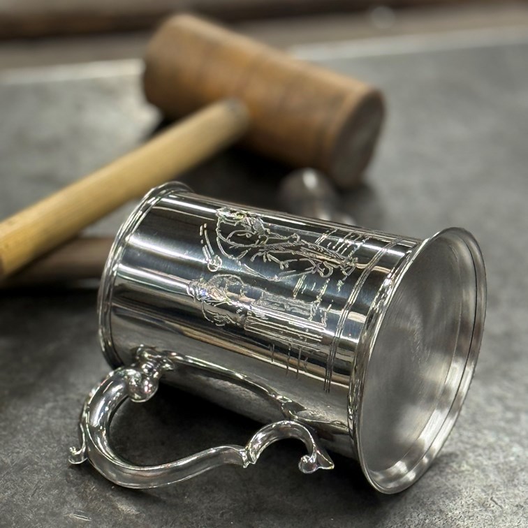 Cricket Scene One Pint Pewter Tankard Cricket Scene One Pint Pewter Tankard