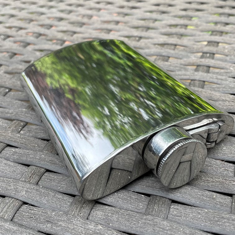 6oz Plain Pewter Kidney Hip Flask With Captive Top 6oz Plain Pewter Kidney Hip Flask With Captive Top