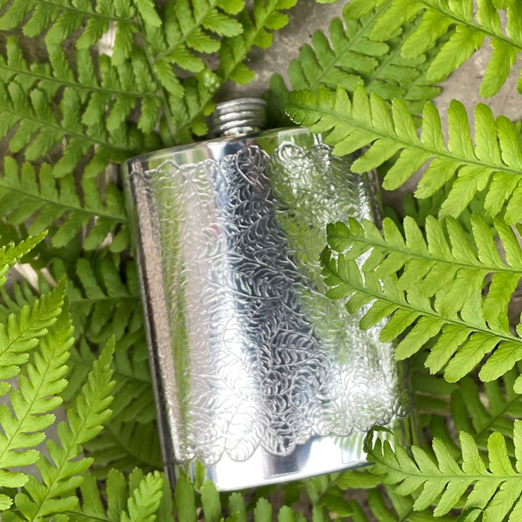 6oz Tiger Leaf Pewter Kidney Flask 6oz Tiger Leaf Pewter Kidney Flask