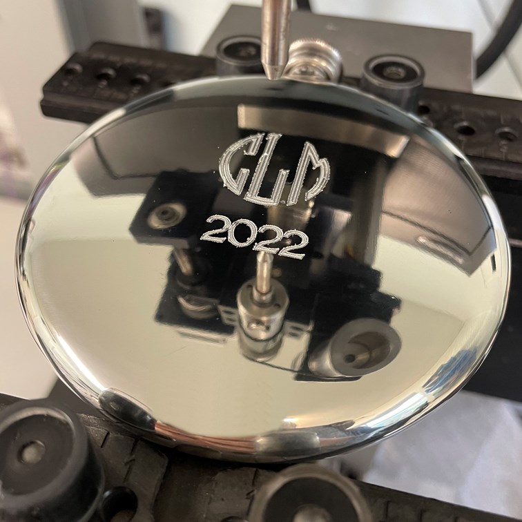 4oz Round Pewter Sporran Flask 4oz Round Pewter Sporran Flask