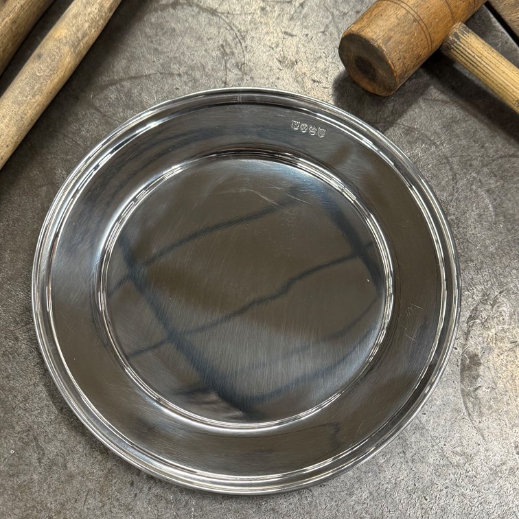 Medium Polished Finish Pewter Plate Medium Polished Finish Pewter Plate