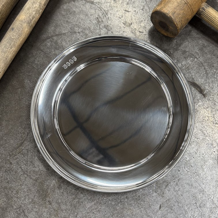 Large Polished Finish Pewter Plate Large Polished Finish Pewter Plate