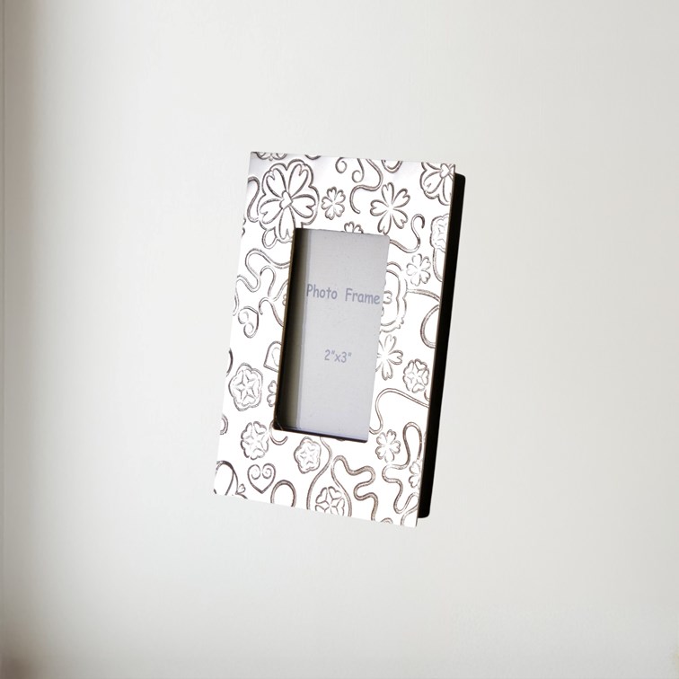 Yorkshire Rose Pewter 2"X3" Mini Picture Frame Yorkshire Rose Pewter 2"X3" Mini Picture Frame