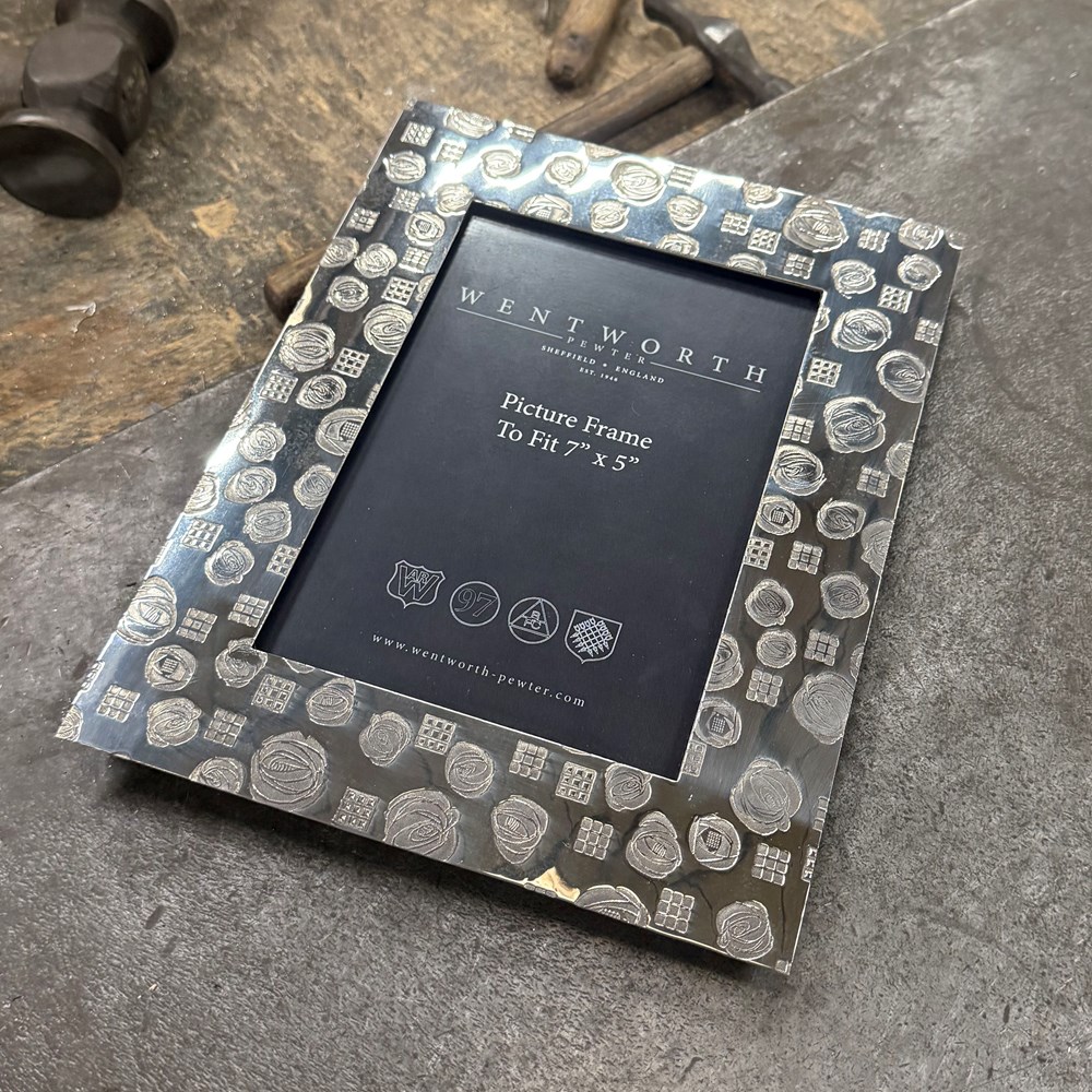 Large Charle Rennie Mackintosh Pewter 7"X5" Picture Frame Large Charle Rennie Mackintosh Pewter 7"X5" Picture Frame