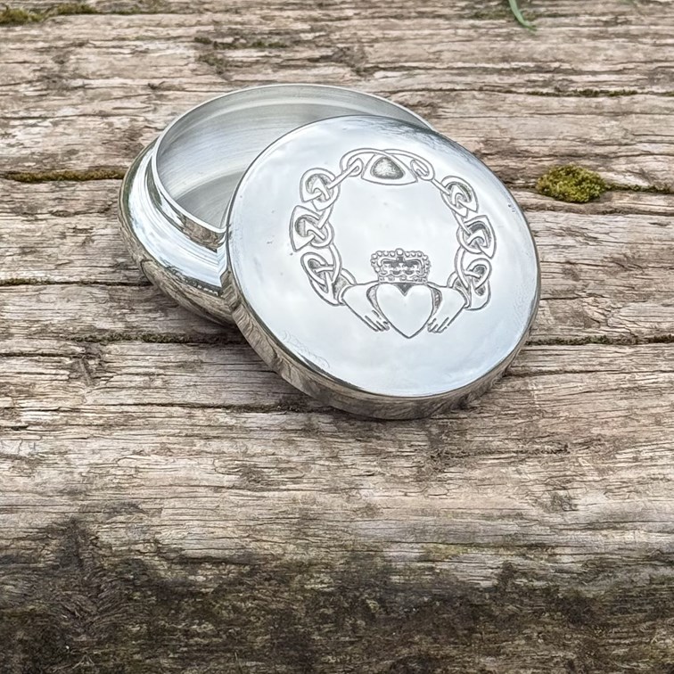 Round Claddagh Pewter Georgian Trinket Box Round Claddagh Pewter Georgian Trinket Box