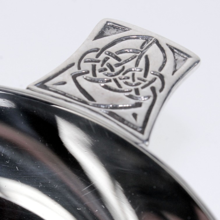 quaich handle