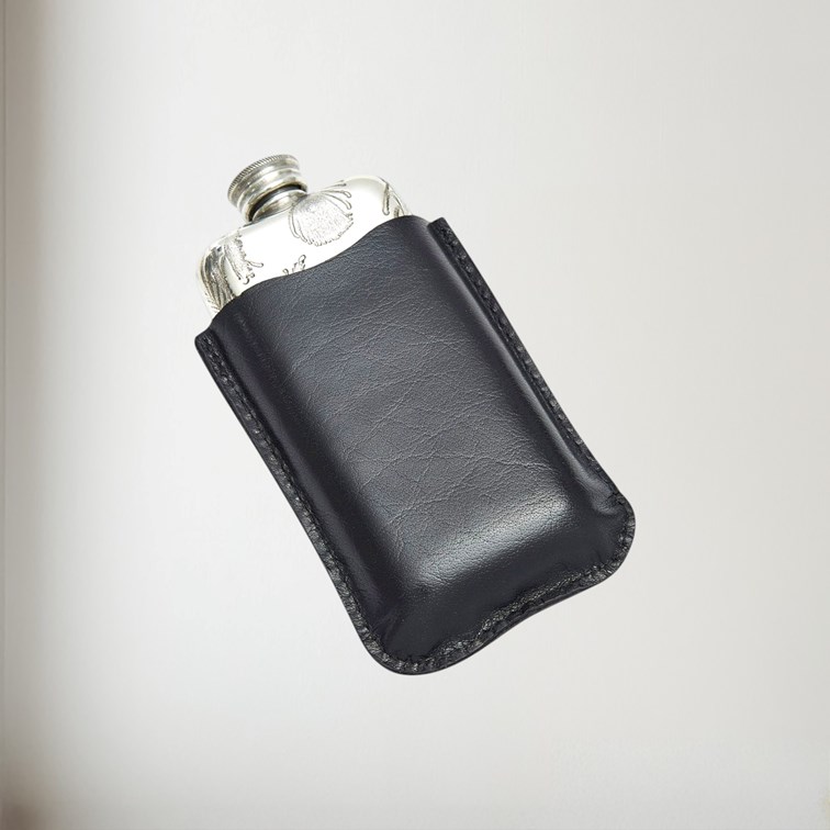 Black Leather Pouch To Fit 3oz Pocket Flasks Black Leather Pouch to fit 3oz pocket flasks with flask