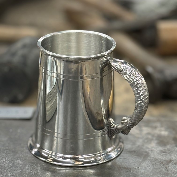 Fish Handle One Pint Pewter Tankard Fish Handle One Pint Pewter Tankard