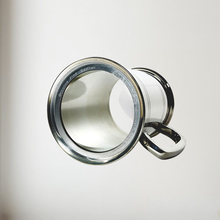 Double Lined Glass Base One Pint Pewter Tankard Double Lined Glass Base One Pint Pewter Tankard