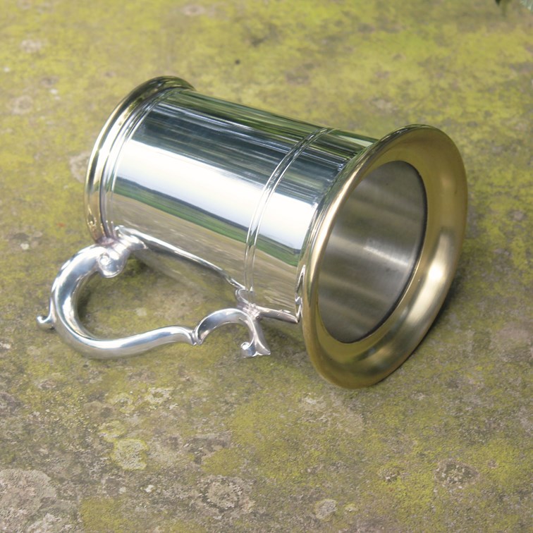 Wortley Glass Base One Pint Pewter And Brass Tankard Wortley Glass Base One Pint Pewter And Brass Tankard