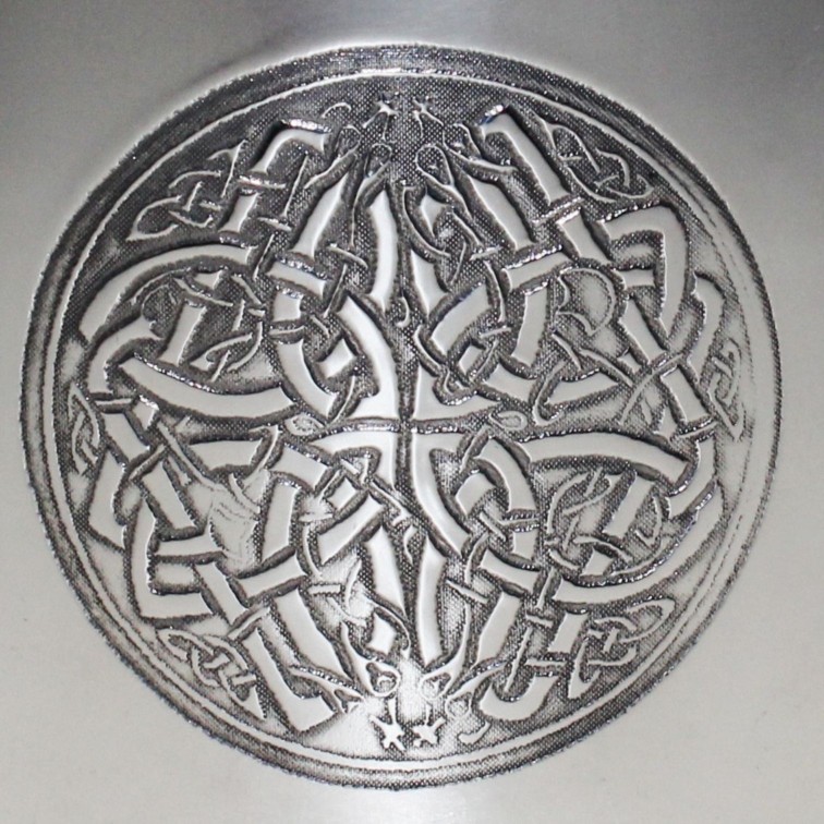 Pewter Celtic circle pattern