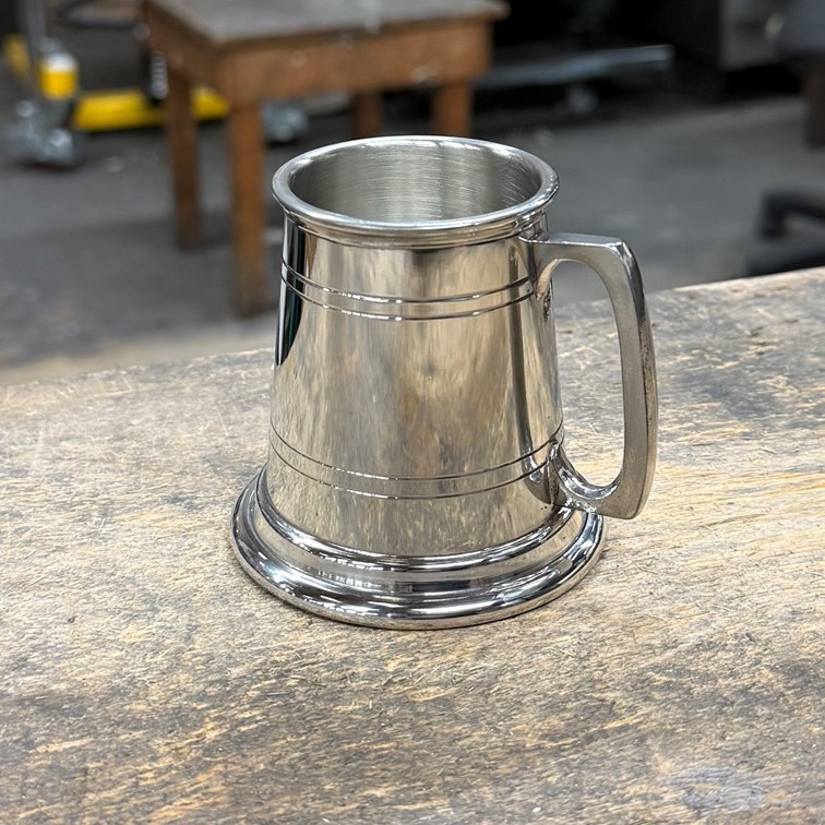 Lined Square Handle Baby Pewter Quarter Pint Mug Lined Square Handle Baby Pewter Quarter Pint Mug