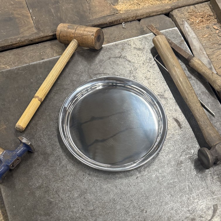 Medium 240mm Round Pewter Tray Medium 240mm Round Pewter Tray