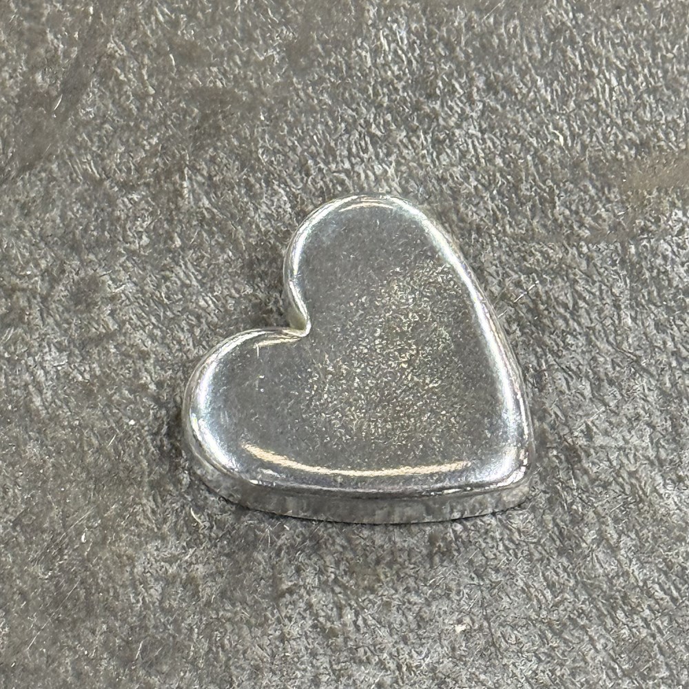 Small Cast Pewter Heart Small Cast Pewter Heart