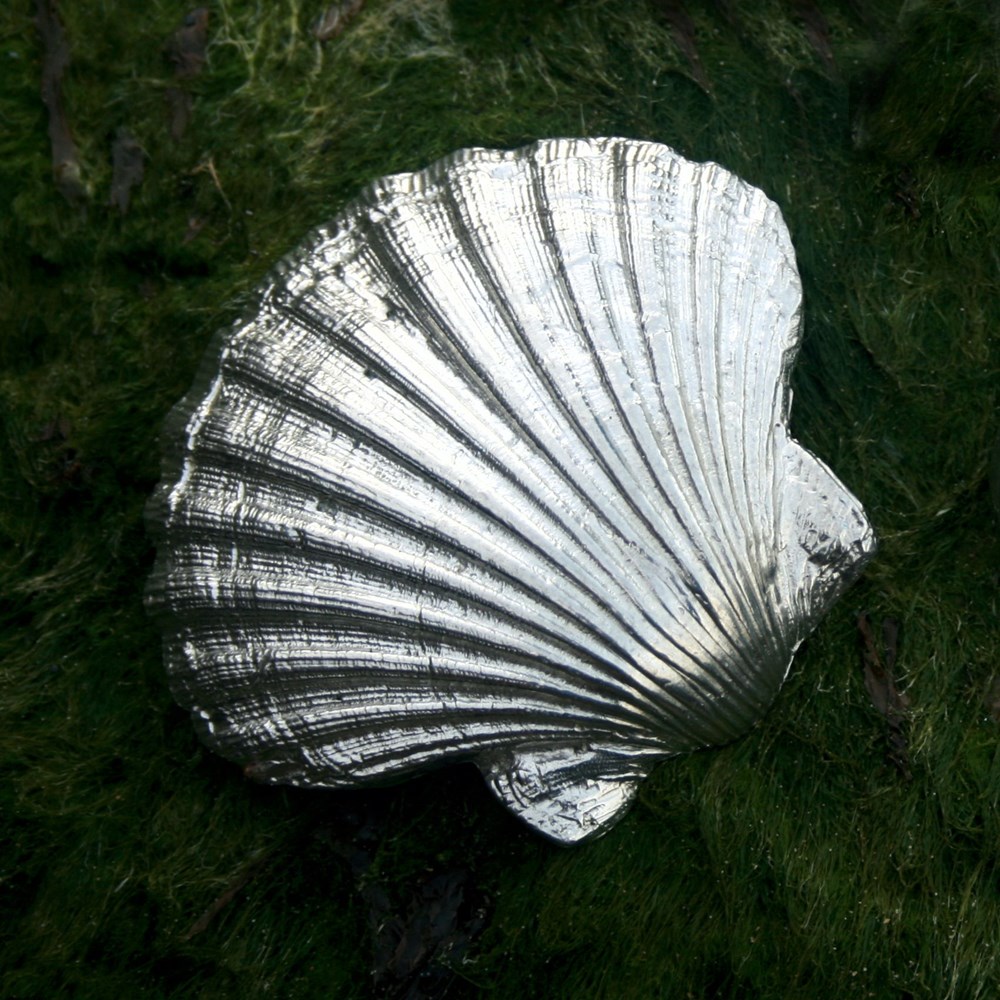Cast Pewter Scallop Shell Ornament Cast Pewter Scallop Shell Ornament