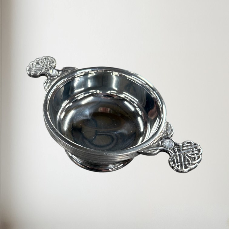 Birthstone Pewter Quaich April With Cubic Zicorna Stones Birthstone Pewter Quaich April With Cubic Zicorna Stones