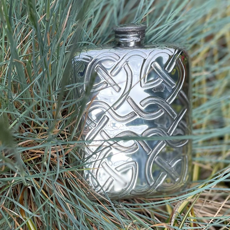 Celtic Knot 4oz Pewter Pocket Flask Celtic Knot 4oz Pewter Pocket Flask