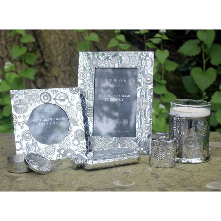 Retro Small Pewter 4"X4" Frame Retro Small Pewter 4"X4" Frame