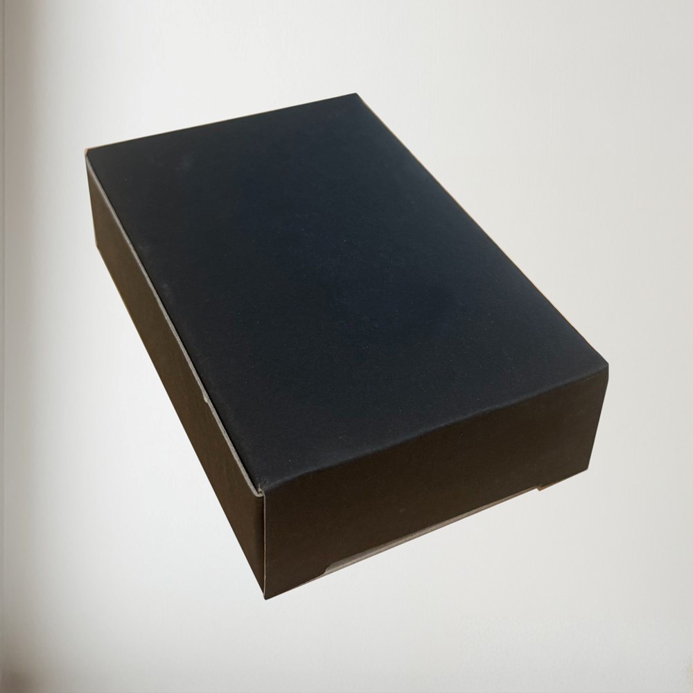 6oz Embossed Fishing Flask 6oz Embossed Fishing Flask