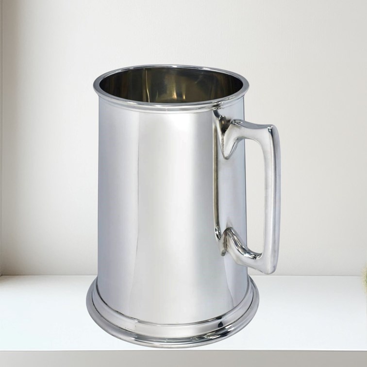 Plain Giant Four Pint Pewter Tankard Plain Giant Four Pint Pewter Tankard