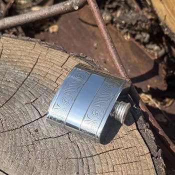 2oz Kells Kidney Pewter Kidney Hip  Flask 2oz Kells Kidney Pewter Kidney Hip  Flask
