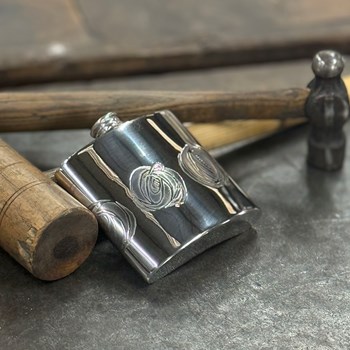 6oz Charles Rennie Mackintosh Rose Pewter Kidney Hip Flask 6oz Charles Rennie Mackintosh Rose Pewter Kidney Hip Flask